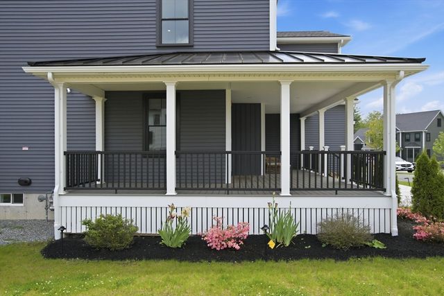 10 Darby Ln, Wilmington, MA 01887