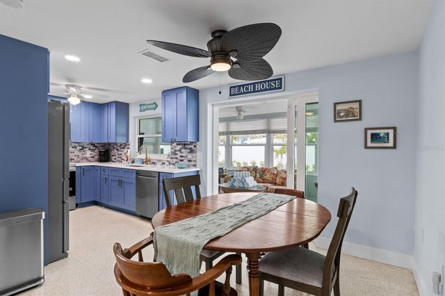 305 67TH STREET, Holmes Beach, FL 34217