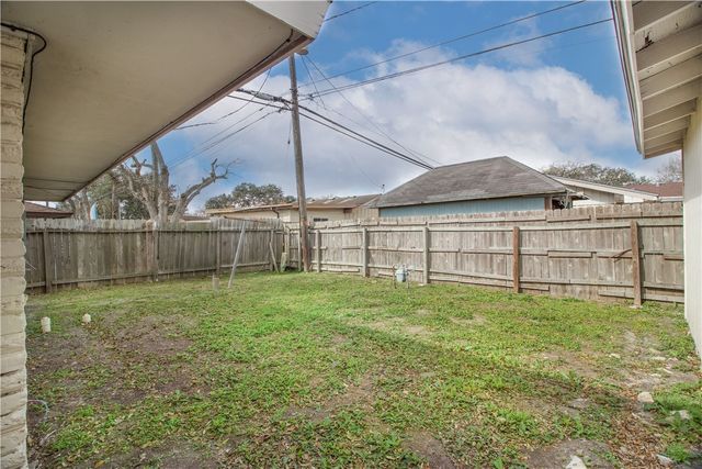 5305 Surrey, Corpus Christi, TX 78415
