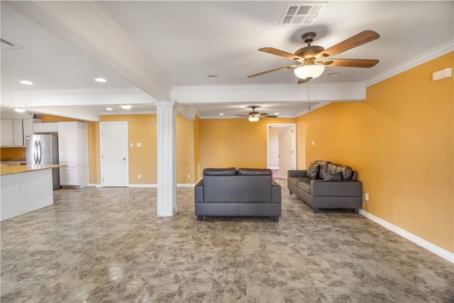 5305 Surrey, Corpus Christi, TX 78415