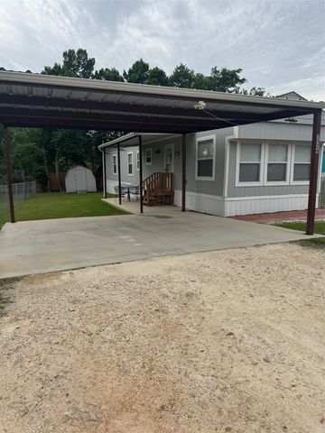 3524 Gerry Drive, Granbury, TX 76049