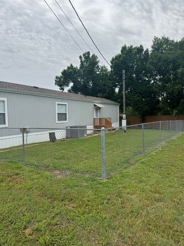 3524 Gerry Drive, Granbury, TX 76049