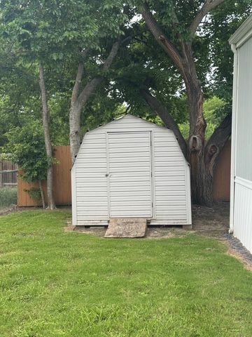 3524 Gerry Drive, Granbury, TX 76049