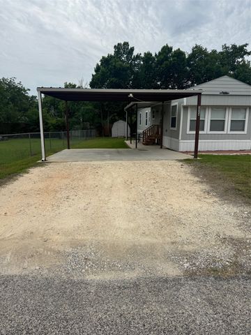 3524 Gerry Drive, Granbury, TX 76049