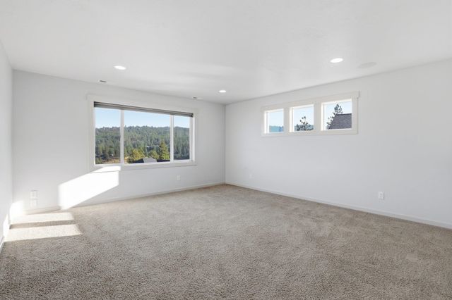 4421 S Henry's Fork Ln, Spokane, WA 99206