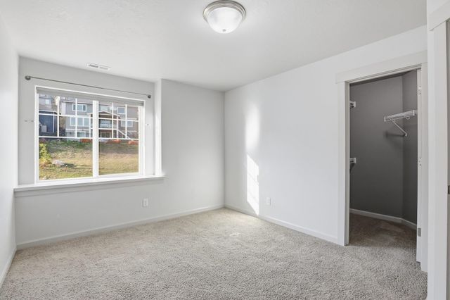 4421 S Henry's Fork Ln, Spokane, WA 99206