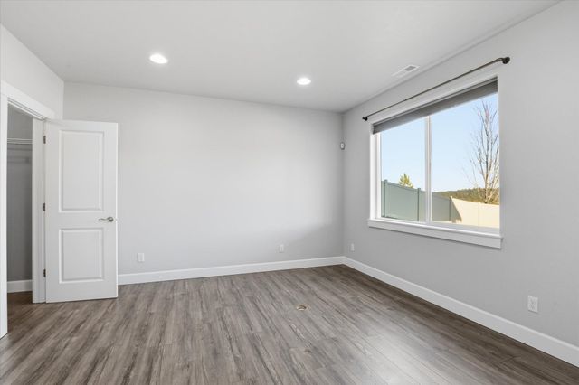 4421 S Henry's Fork Ln, Spokane, WA 99206