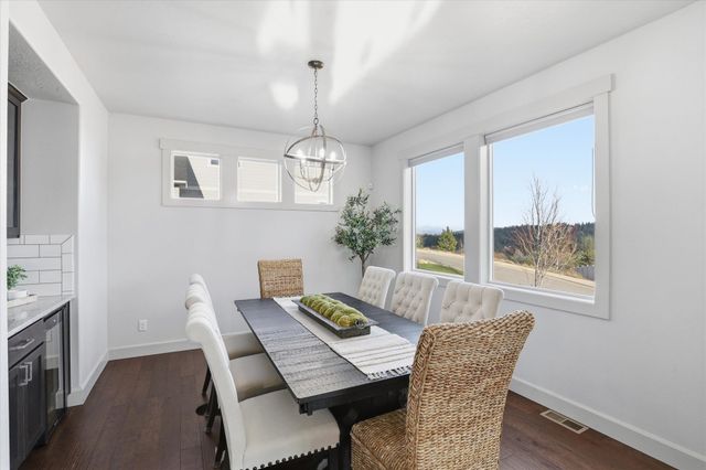 4421 S Henry's Fork Ln, Spokane, WA 99206