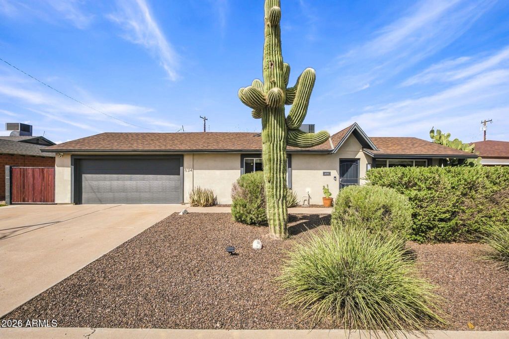 8314 E TURNEY Avenue, Scottsdale, AZ 85251 — photo 2