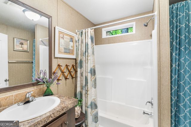 108 Leisure Woods Lane, Hiawassee, GA 30546