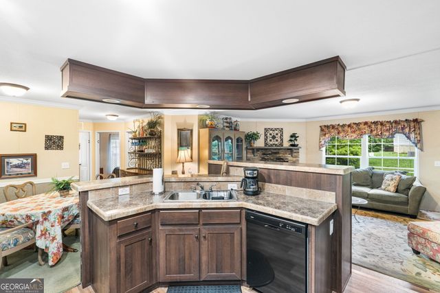 108 Leisure Woods Lane, Hiawassee, GA 30546