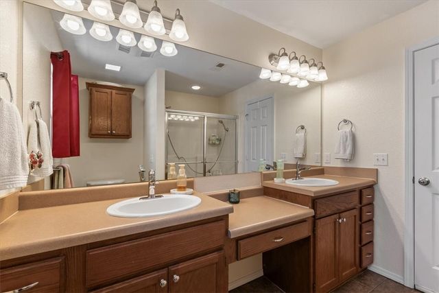 11 Cumbrian Drive, Bella Vista, AR 72714