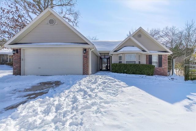 11 Cumbrian Drive, Bella Vista, AR 72714