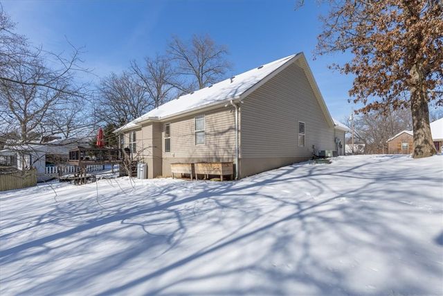 11 Cumbrian Drive, Bella Vista, AR 72714