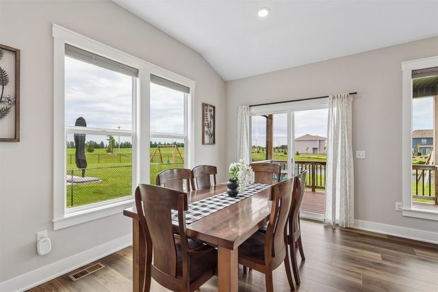 17008 Hickory Drive, Urbandale, IA 50323