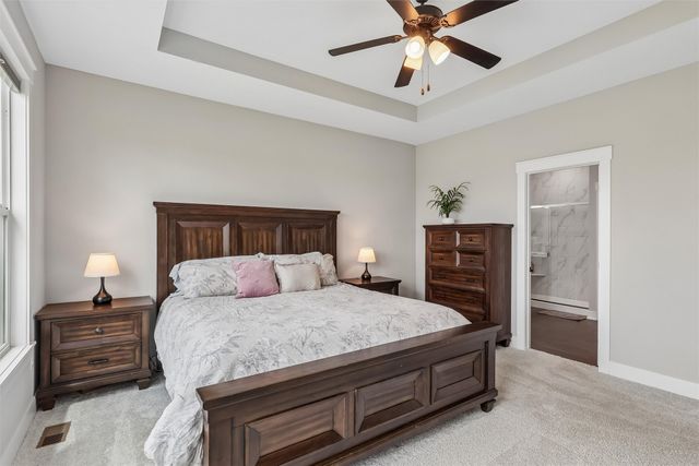 17008 Hickory Drive, Urbandale, IA 50323