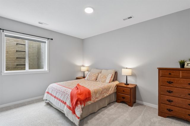 17008 Hickory Drive, Urbandale, IA 50323