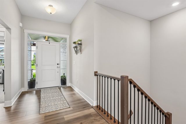 17008 Hickory Drive, Urbandale, IA 50323