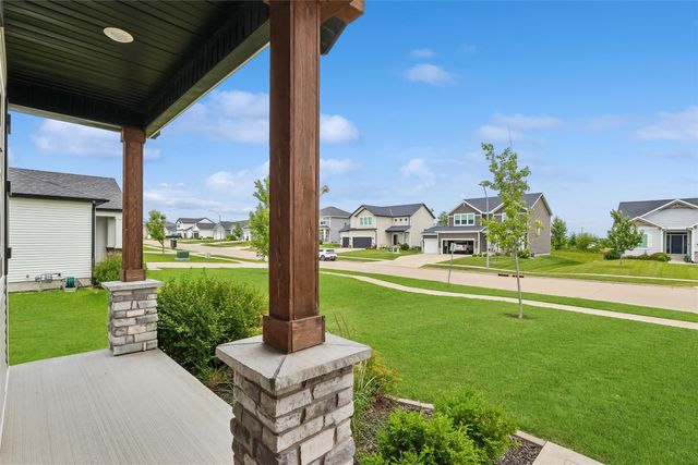 17008 Hickory Drive, Urbandale, IA 50323