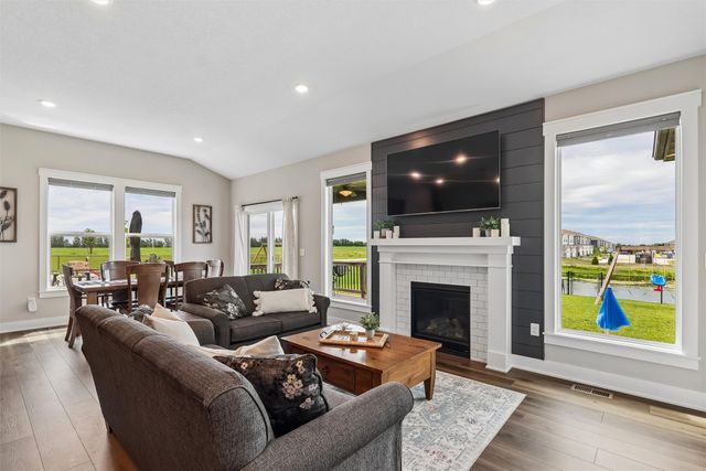 17008 Hickory Drive, Urbandale, IA 50323