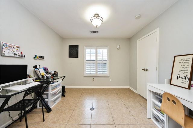 3315 Lakeland Gardens Drive, Katy, TX 77449