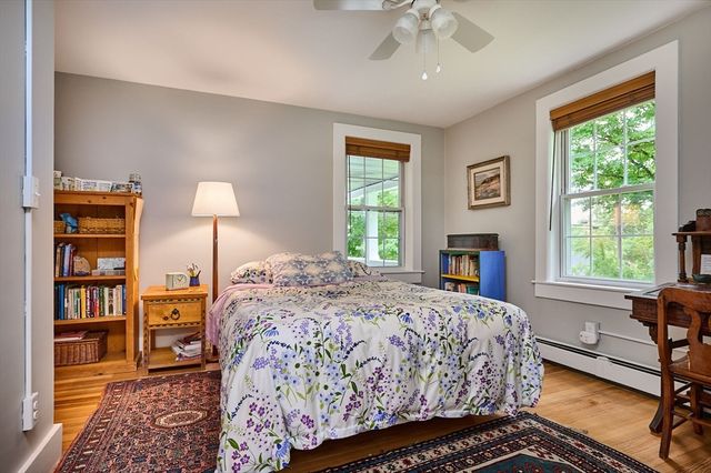 80 Jackson St, Belchertown, MA 01007