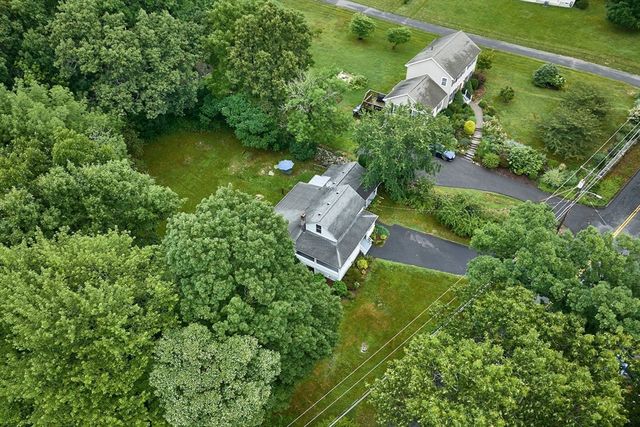 80 Jackson St, Belchertown, MA 01007