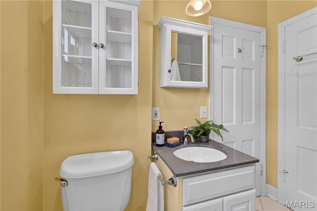 217 Elm Avenue, St Louis, MO 63122