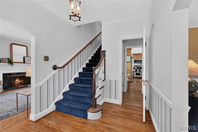 217 Elm Avenue, St Louis, MO 63122