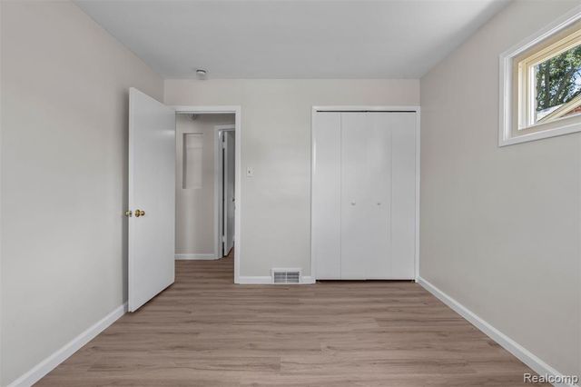 27517 Windsor Street, Garden City, MI 48135