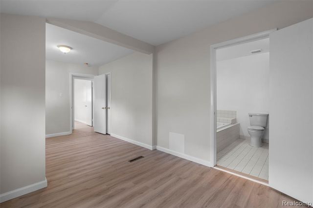 27517 Windsor Street, Garden City, MI 48135