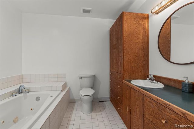 27517 Windsor Street, Garden City, MI 48135