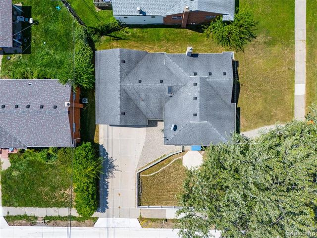 27517 Windsor Street, Garden City, MI 48135