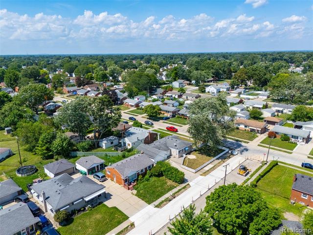 27517 Windsor Street, Garden City, MI 48135