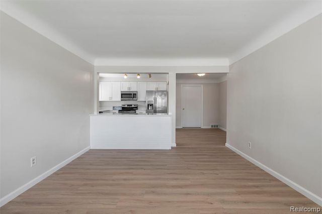 27517 Windsor Street, Garden City, MI 48135