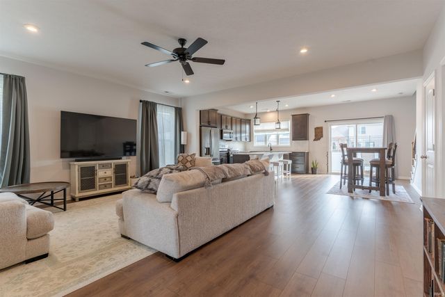 2935 TIPPERARY Drive, Evansville, IN 47725