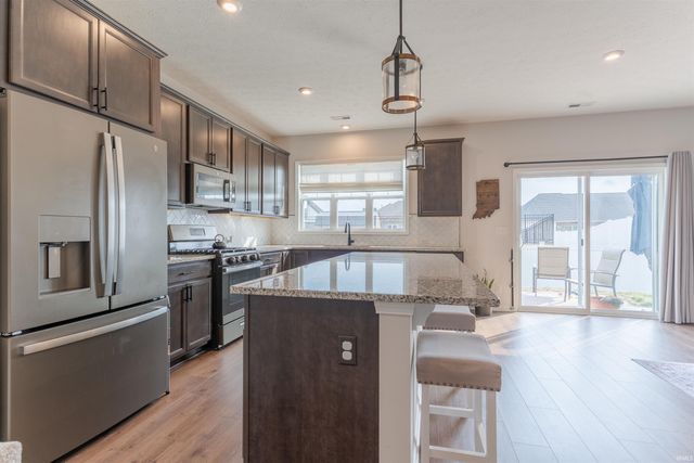 2935 TIPPERARY Drive, Evansville, IN 47725