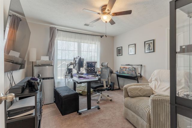 2935 TIPPERARY Drive, Evansville, IN 47725