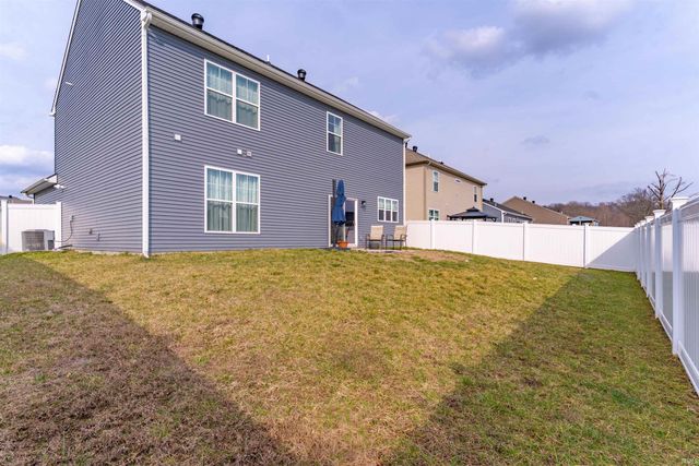 2935 TIPPERARY Drive, Evansville, IN 47725