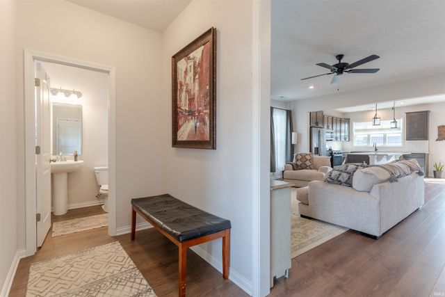 2935 TIPPERARY Drive, Evansville, IN 47725