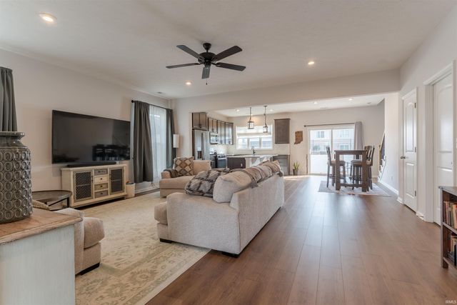 2935 TIPPERARY Drive, Evansville, IN 47725