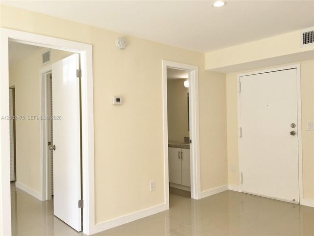 4709 NW 7th St 107-9, Miami, FL 33126