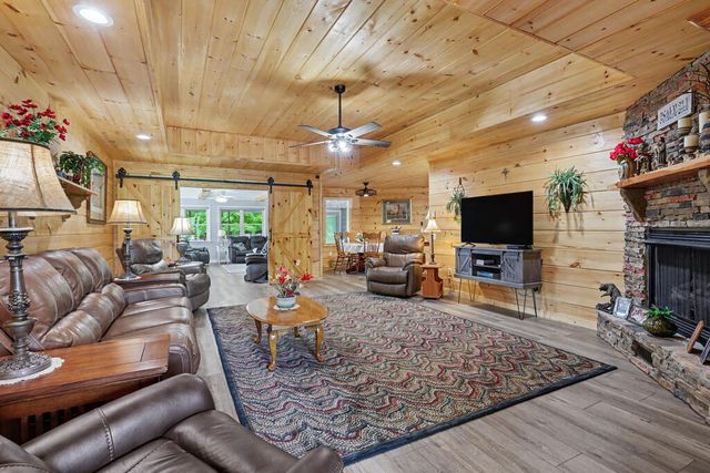 6276 Townsend Mill Road, Young Harris, GA 30582