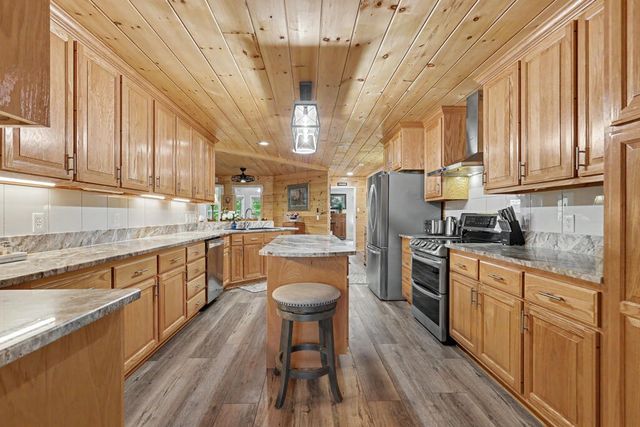 6276 Townsend Mill Road, Young Harris, GA 30582