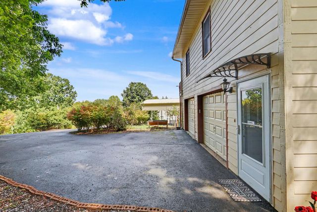 6276 Townsend Mill Road, Young Harris, GA 30582