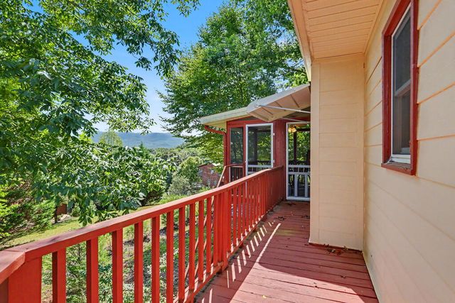 6276 Townsend Mill Road, Young Harris, GA 30582