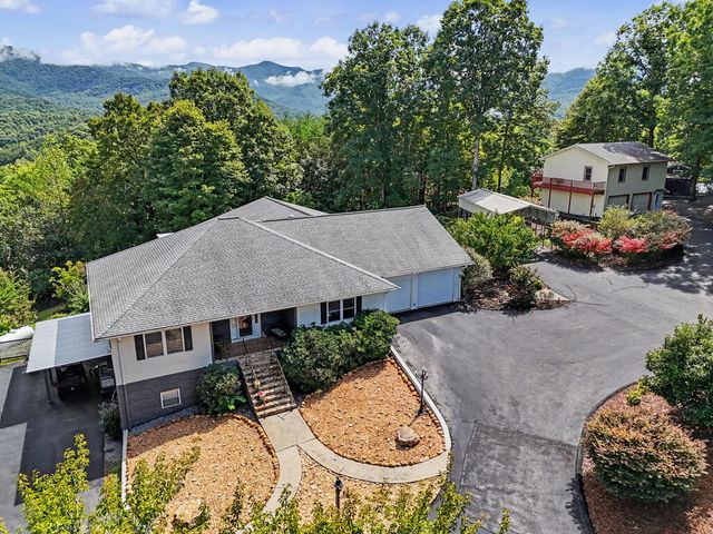 6276 Townsend Mill Road, Young Harris, GA 30582
