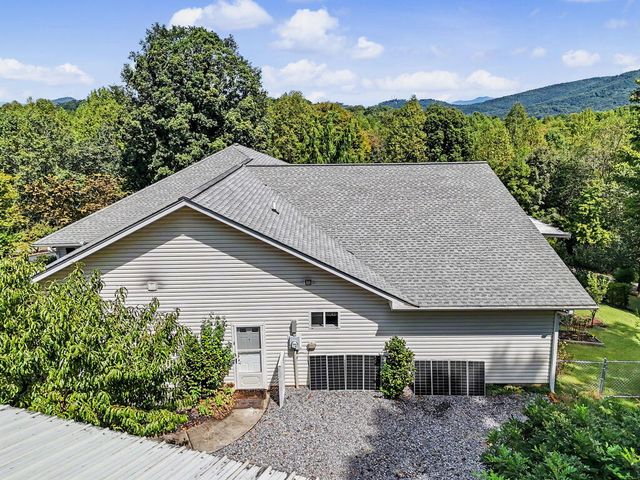 6276 Townsend Mill Road, Young Harris, GA 30582