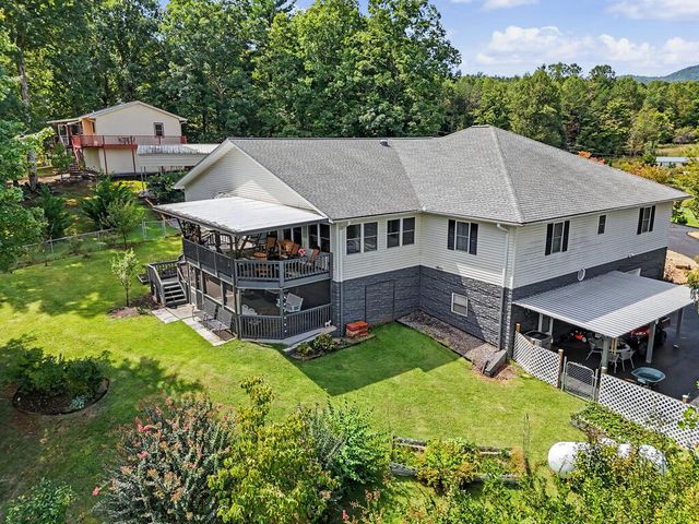 6276 Townsend Mill Road, Young Harris, GA 30582