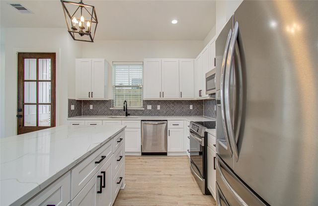 6420 Highland Pine Lane, Houston, TX 77091